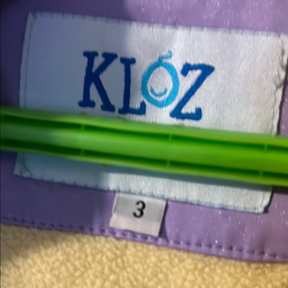 Purple Raincoat with Full-Length Zipper - Picture 10 of 10